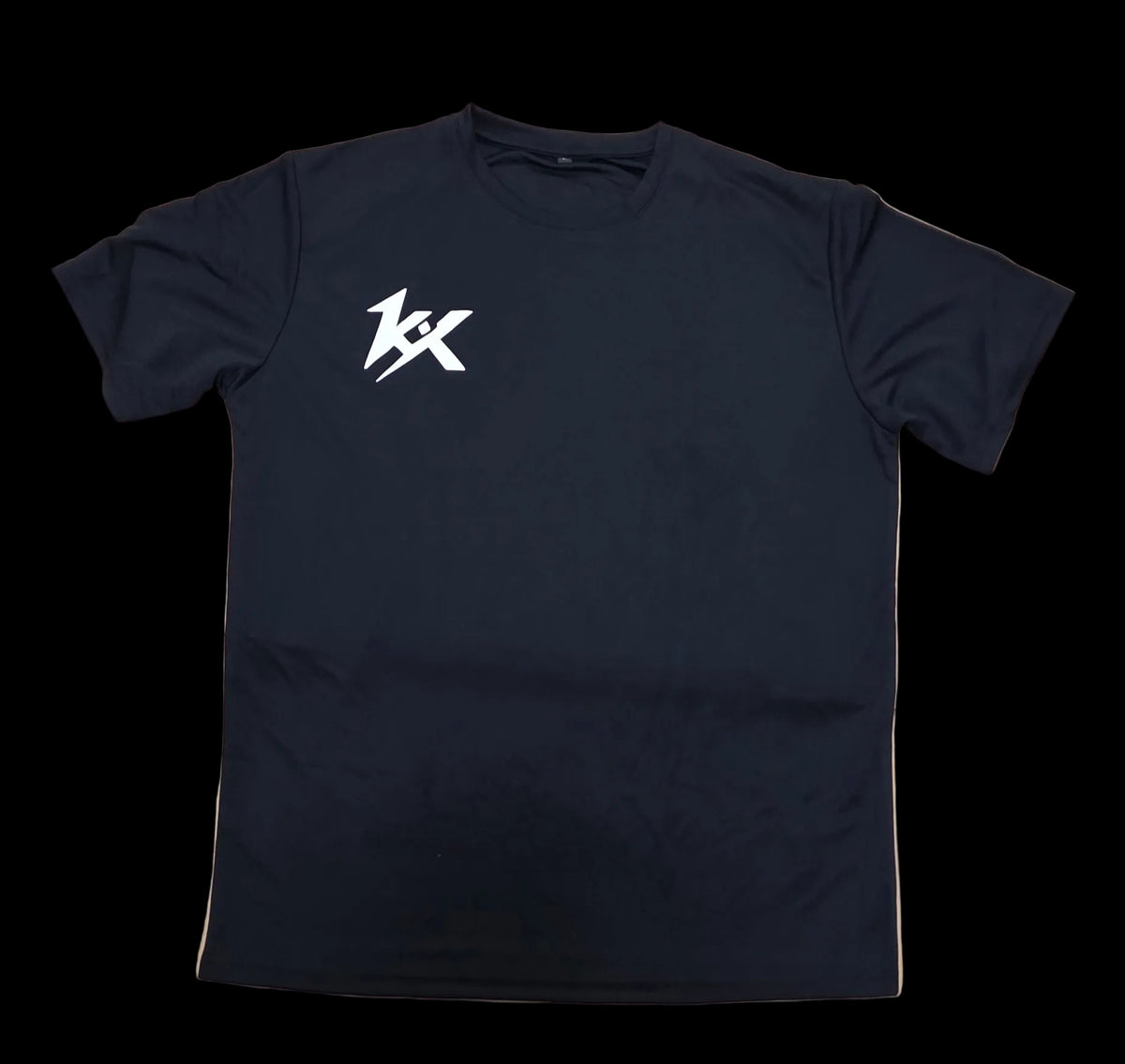 Camiseta Técnica KineryX — Silence The Noise. Amplify The Output.
